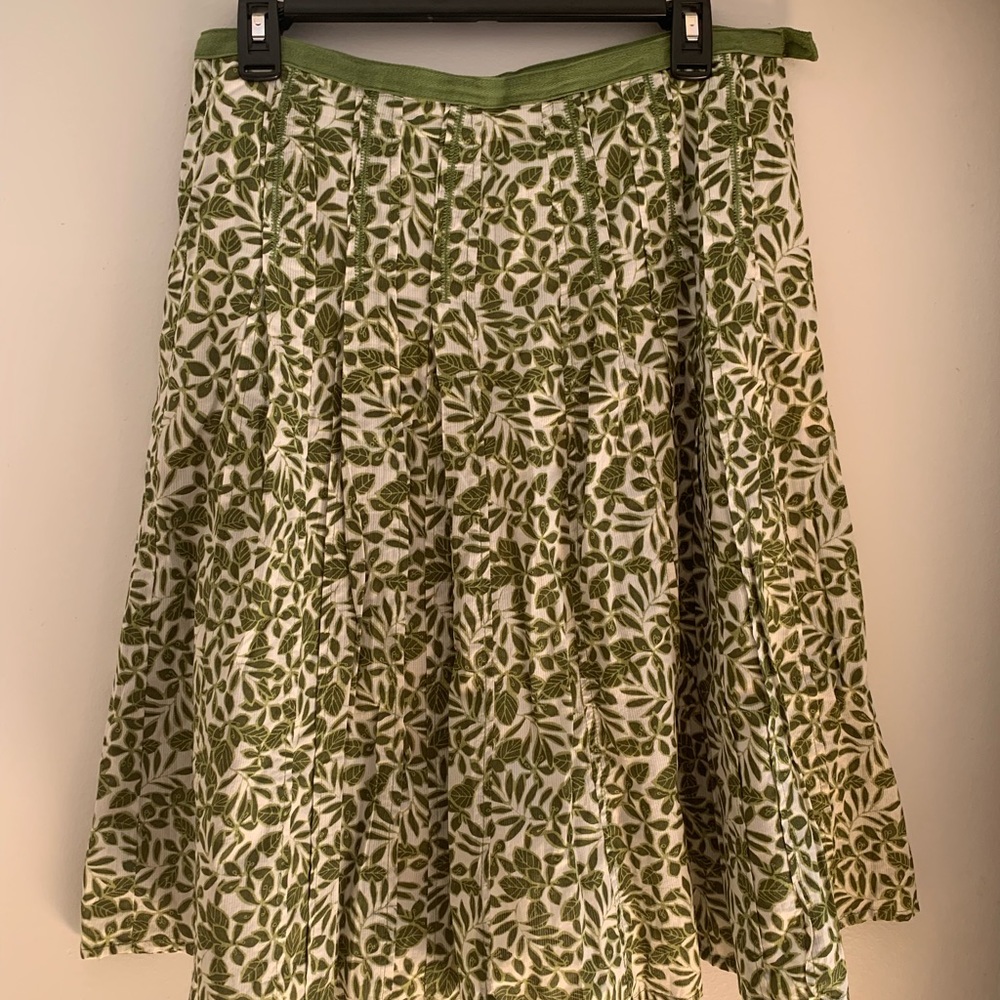 Beauties flare skirt, leafs prints
